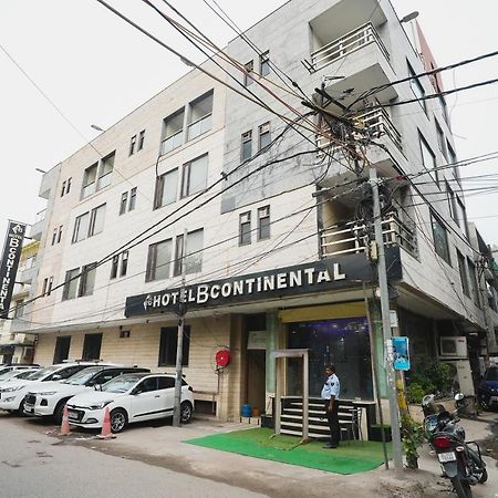 Hotel B Continental Delhi  Dış mekan fotoğraf