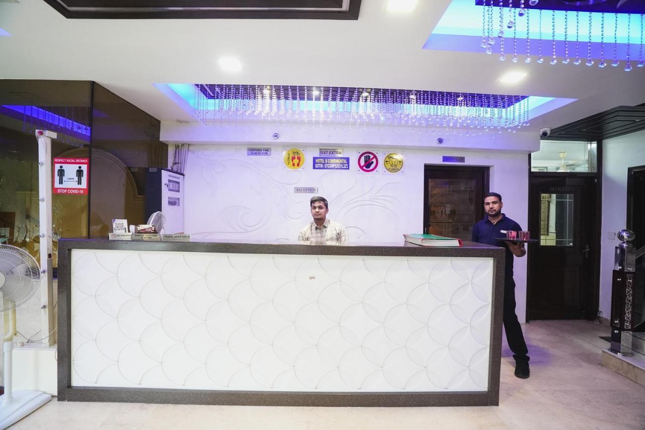 Hotel B Continental Delhi  Dış mekan fotoğraf