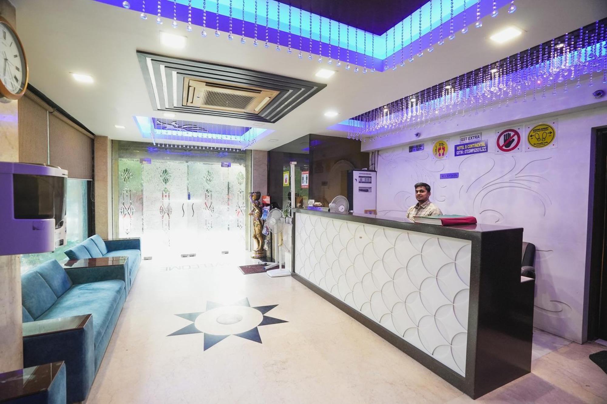 Hotel B Continental Delhi  Dış mekan fotoğraf